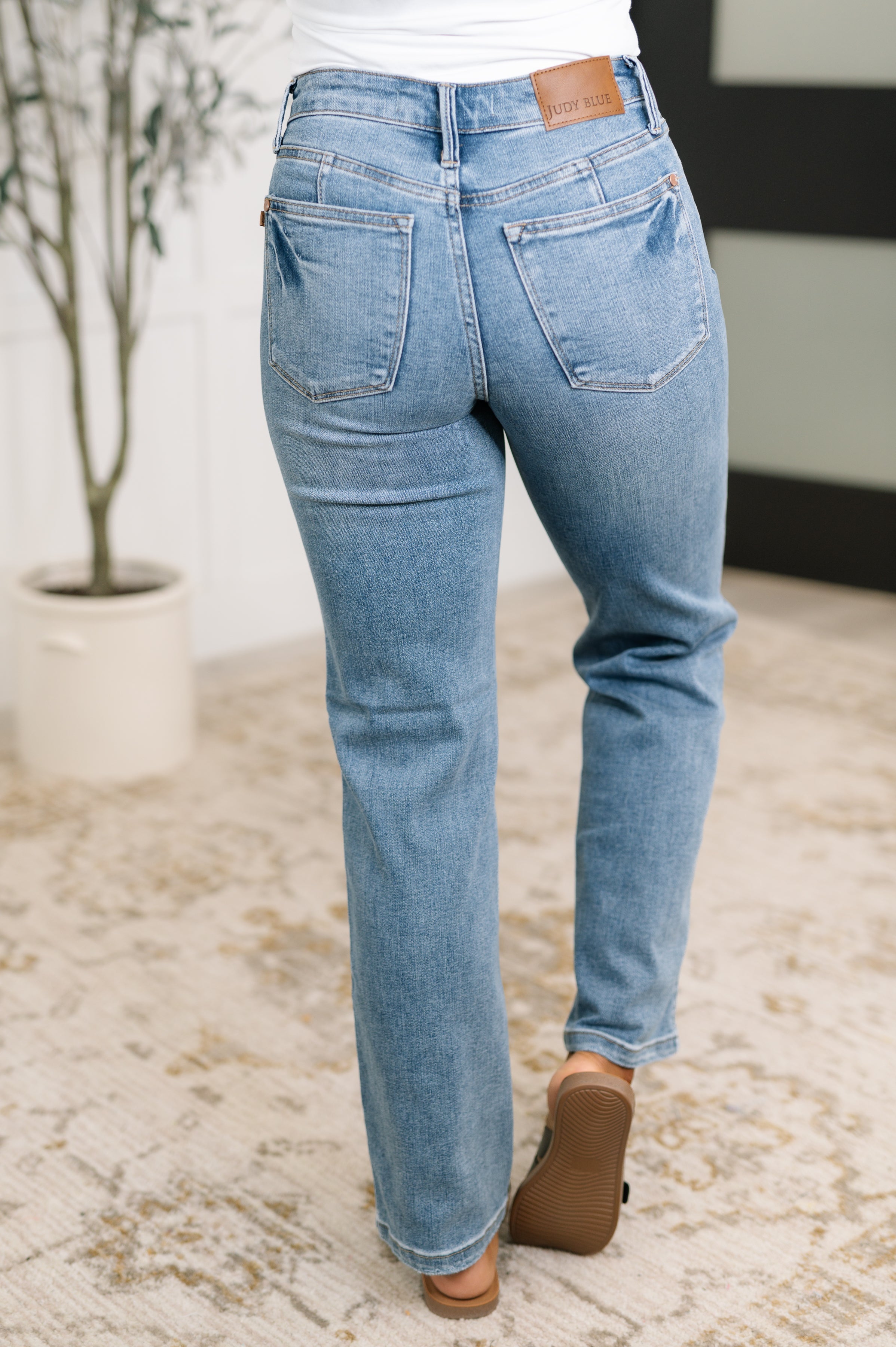 Judy Blue Corrine Mid Rise Control Top Vintage Straight Jeans